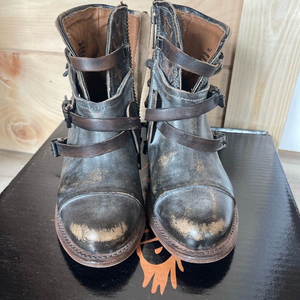 Freebird Crue Multi-Strap Leather Boots - Picture 2 of 8
